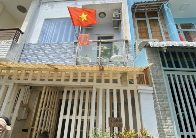 Bán nhà hẻm 1716 Huỳnh Tấn Phát, Nhà Bè, DT 4x13m, 2 lầu, 4pn, 5wc, Giá 3,8 tỷ.