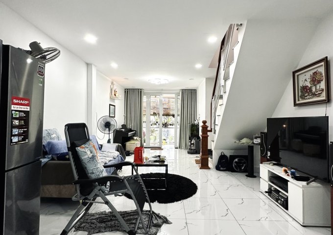 ĐIỆN BIÊN PHỦ + ĐINH BỘ LĨNH P15, BÌNH THẠNH - 83M2 (4.9x18) - 3 TẦNG ĐẸP - 7 PHÒNG - 7.8 TỶ