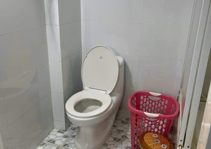 Nhà trệt lầu Mặt Tiền oto Nguyễn Huệ Phường 1 Trung Tâm Thành Phố Sóc Trăng 34m2 Giá 1 TỶ 350 TRIỆU 