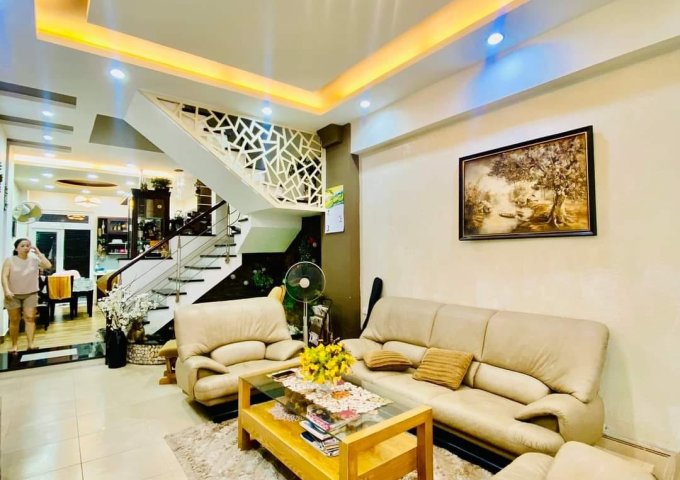 Bán nhà Phan Đăng Lưu, 1 căn duy nhất 62m2, quận Phú Nhuận, giá chỉ nhỉnh 5 tỷ.