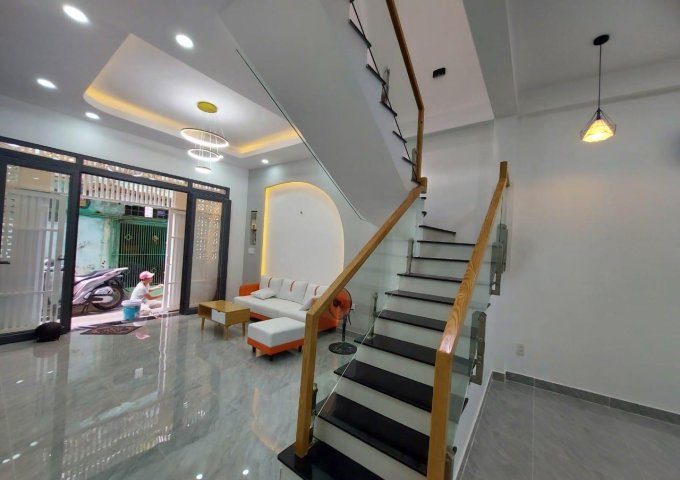 Bán nhà Chính Chủ Ngô Tất Tố - Quận Bình Thạnh ,HXH , 40m2 , Chỉ 4Tỷ Xíu.