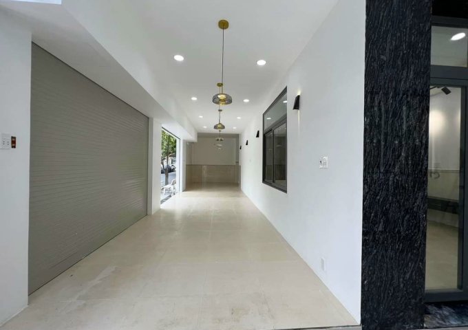 Bán nhà mặt tiền đường số 39 Tân Quy, Quận 7, dt 7x14,5m, nhà Nhà 3 lầu, 4pn, 5wc, Giá 15,5 tỷ.