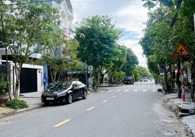 Giảm giá sốc nhà đường Nguyễn Tri Phương, đối diện công viên 29/3. Dt 215m2 giá 12,2 tỷ