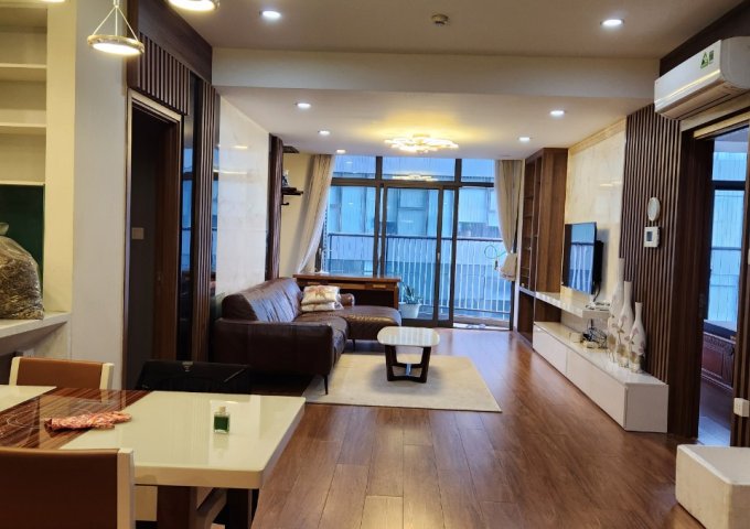 Bán chuyển nhượng căn hộ Discovery Complex Cầu giấy. Căn 2- 3- 4 PN. Giá cực sốc