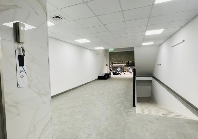 Chính chủ gửi bán tòa VP khu phân lô Vũ Phạm Hàm, 100m2, 7 tầng, mt 8m, gara, giá chào 41 tỷ