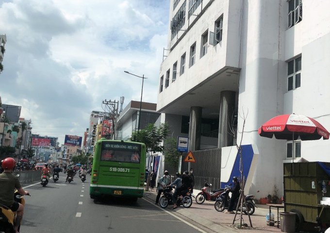 Nhỉnh 8 tỷ có nhà đẹp Dương Quảng Hàm 92m2 4 tầng ngang gần 5m gần Đại học VL