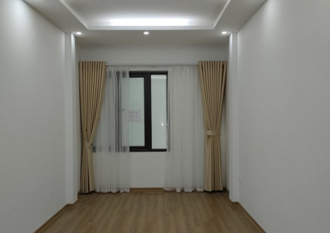 Bán nhà Tôn Đức Thắng 46m2 4 tầng, lô góc siêu thoáng, ngõ thông, 4.3 tỷ