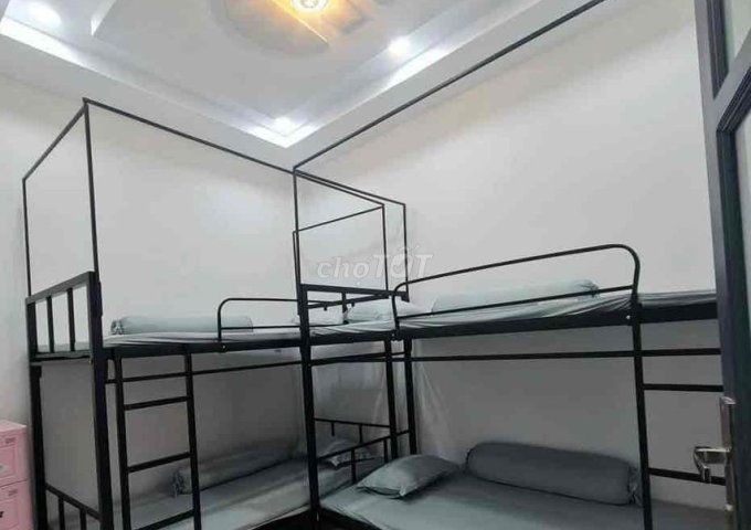 Còn trống 2 giường KTX (Phòng 4 giường), đường Nguyễn Văn Cừ, Q5