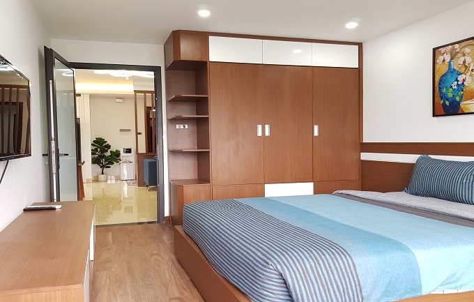 Cho thuê căn hộ dịch vụ tại Lạc Long Quân, Tây Hồ, 85m2, 2PN, đầy đủ nội thất mới hiện đại đẹp