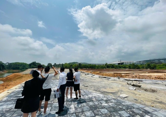 SIÊU VIP KHU ĐẤT ĐẮC ĐỊA 2 MẶT TIỀN SẴN SỔ VIEW HỒ, MẶT QL, CẠNH CỔNG KCN VÀ CHỦ ĐẦU TƯ LỚN 