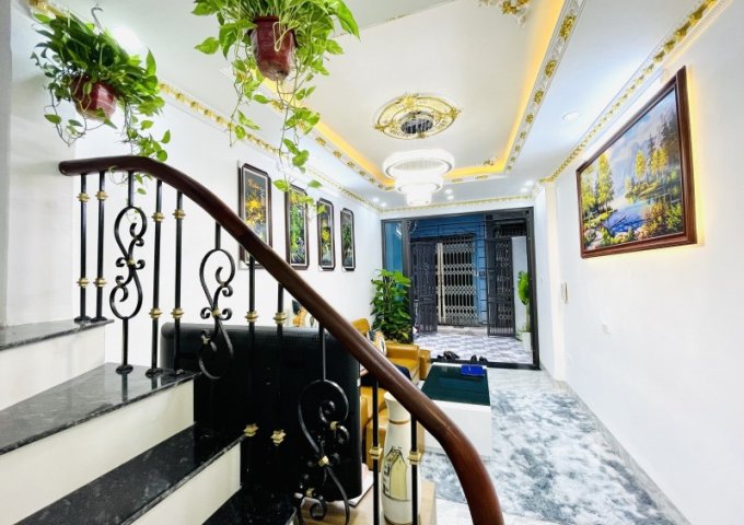 Bán nhà riêng Nguyễn Trãi Thanh Xuân 45m 4 tầng nhà đẹp chắc chắn ở ngay nhỉnh 4 tỷ lh 0975124520