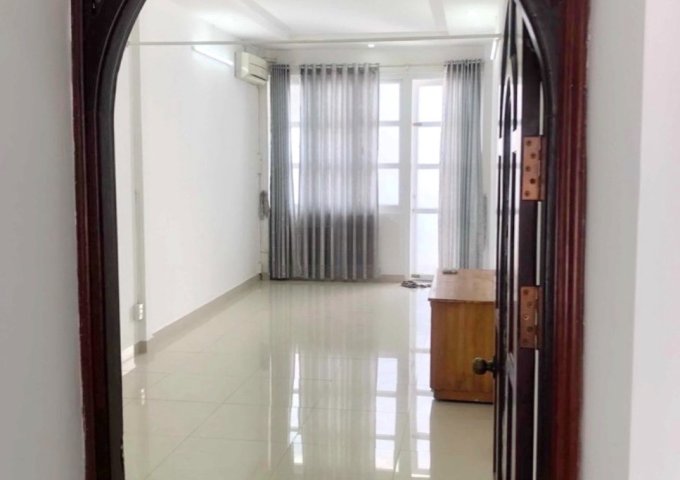 Nhà 2 tầng sát đường Lê Hồng Phong P2Q5 - Giá : 7.2 Tỷ (