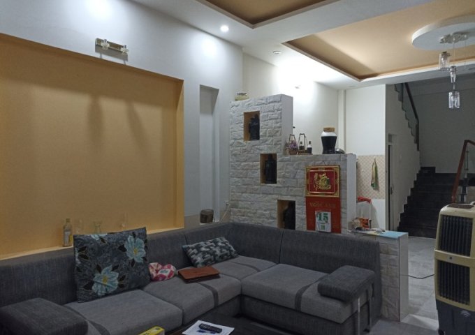 BÁN NHÀ MẶT TIỀN 2 TẦNG CẠNH NGÃ 4 ĐƯỜNG VÕ CHÍ CÔNG & HUỲNH LẮM, NGŨ HÀNH SƠN, NHỈNH 3 TỶ.