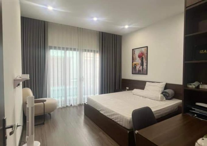 Bán nhà Tôn Đức Thắng,59M x4 tầng,MT4.2M ,ngõ thông tứ tung,2 thoáng trước sau,giao thông thuận tiện. Lh 0393561315