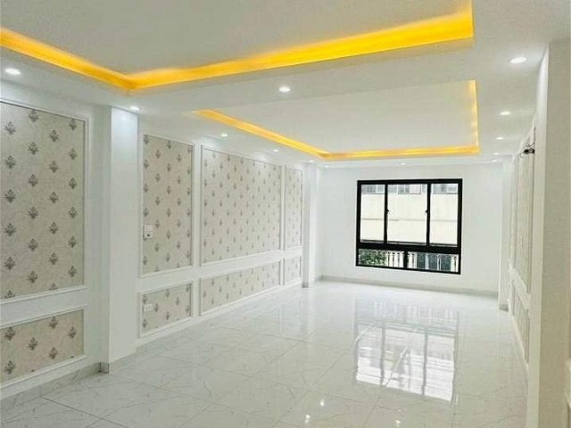 Bán gấp nhà đẹp 6 tầng mặt phố Lê Trọng Tấn, 50m2, MT4m, kinh doanh sầm uất, giá chỉ 12.5 tỷ.
