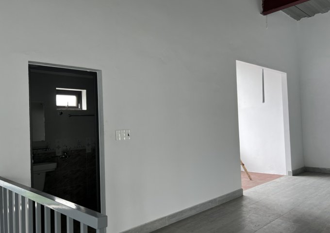 Cho thuê mặt sàn tầng 2 tuyến Lê hồng Phong diện tích 200 M 40 tr tháng