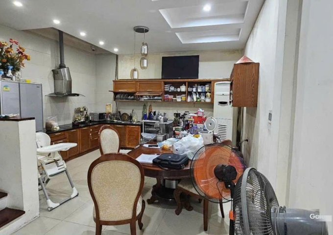 Bán nhà PHÂN LÔ Hoàng Cầu, Đống Đa 75m2, 6 Tầng, MẶT TIỀN 5m, Ô TÔ TRÁNH, 25.5 tỷ.