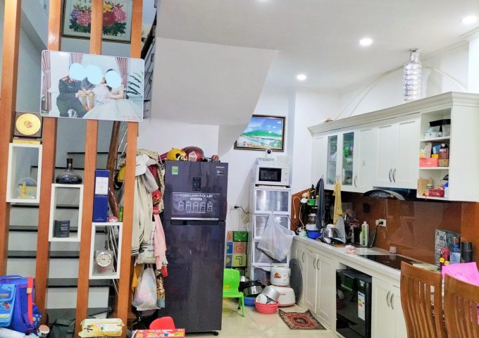 Bán nhà Lê Quang Đạo Phú Đô 33m2, 5 tầng đẹp ngõ nông thoáng chỉ nhỉnh 3tỷ