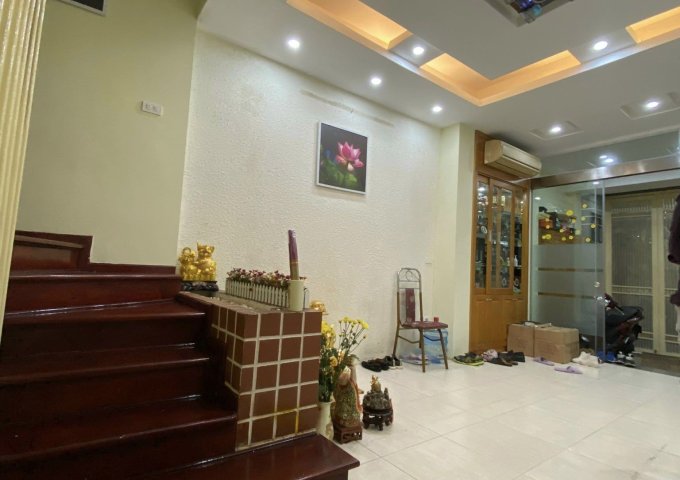 CẦN BÁN NHÀ RIÊNG PHỐ HÀO NAM QUẬN ĐỐNG ĐA 40M, NGÕ THÔNG KINH DOANH NHỈNH 5 TỶ 