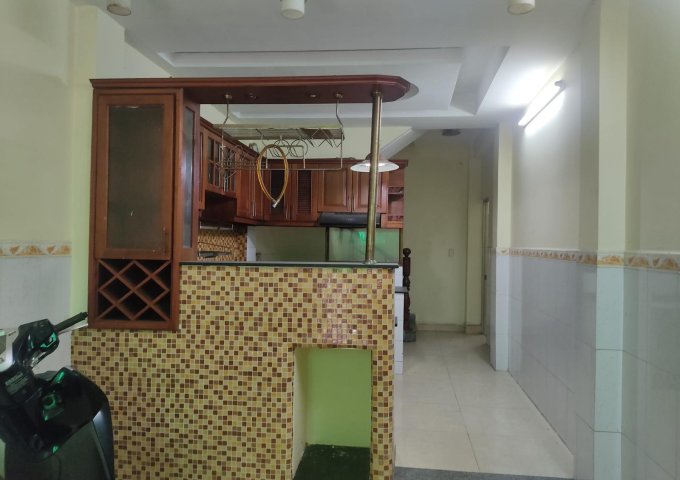 Nhà hẻm 4m Nguyễn Đình Chiểu, q3, 3.1x10m, giá đầu tư 6,6 tỉ