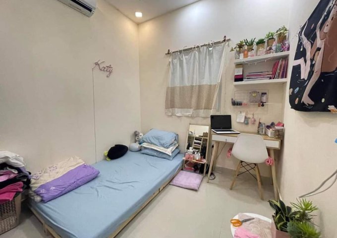 Nhà Đẹp mới cách mặt tiền đường Mai Văn Vĩnh Q7- 2 tấm
 Ngang 4.2 x 14 m hơn 4 tỷ giảm 400 triệu