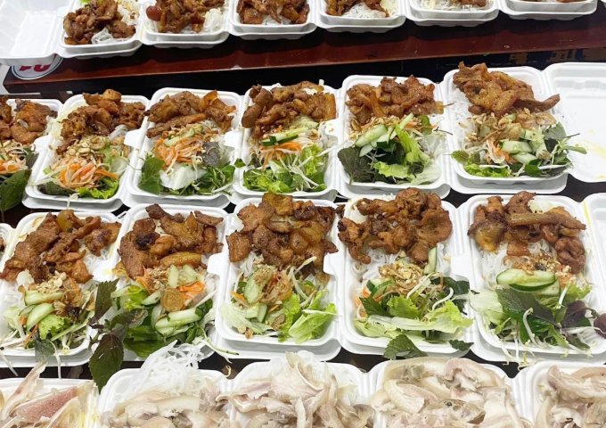 Chính chủ cần nhượng lại quán ăn uống 141 Sống Hồng – Phú Bài – Thị Xã HươngThuỷ .