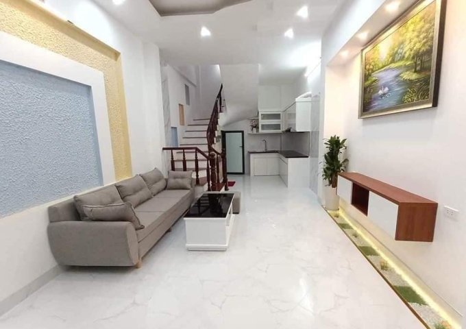 Bán nhà phố Chính Kinh 42m2- 4 tầng Mt 4m 4.8 tỷ