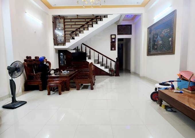 Bán Nhà Mặt Tiền Thành Thái P.Quang Trung Quy Nhơn , 119m2  , Giá 9 Tỷ 700Tr