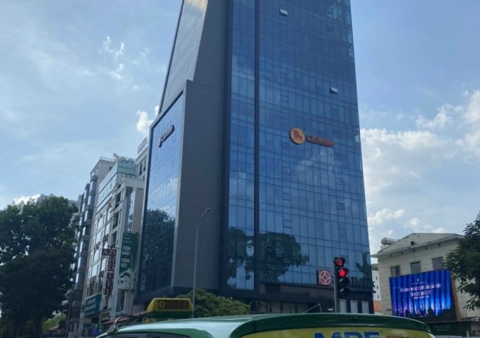Cần bán Building MT Trường Chinh - Trương Công Định, p14, Q.Tân Bình. DT: 7x22m, Hầm, 8 tầng