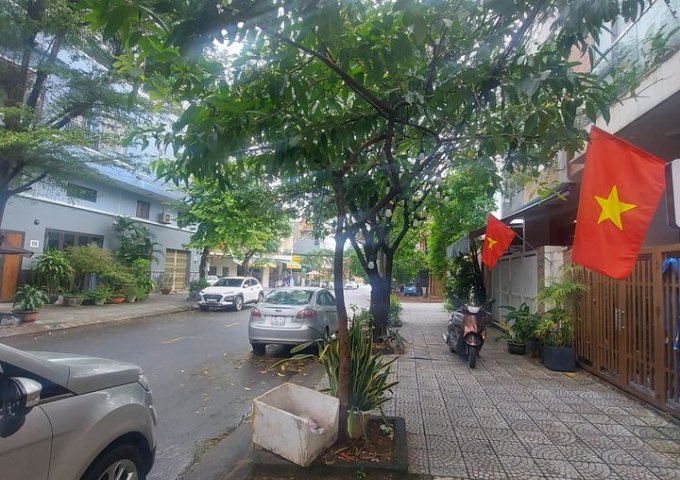 Mt Nguyễn Phước Thái ,Dt 90m2, Nhà 2 Tầng, Đg 8m, Giá 5,6 Tỷ Lh 0984939383