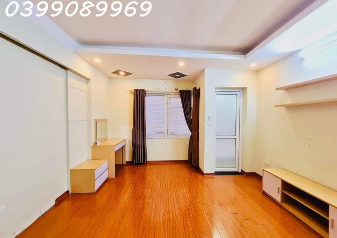 CẦN BÁN GẤP NHÀ HOÀNG MAI GIÁ CỰC RẺ - VUÔNG ĐẸP - MẶT TIỀN 4M – NHÀ CÒN RẤT MỚI