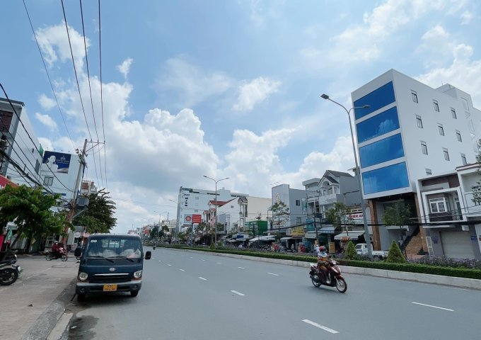 Bán nhà 3 lầu MT đường Nguyễn Văn Cừ , phường An Hoà . Giá 11,5 tỷ
