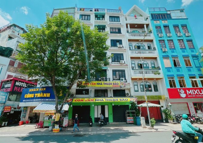 Bán nhà mặt tiền Nguyễn Tri Phương, P4, quận 10 (4x14m) 1 lầu, giá 18,5 tỷ TL