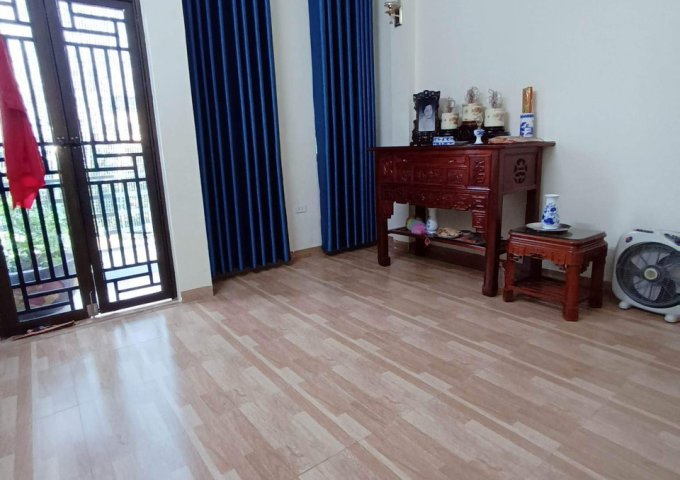 BÁN NHÀ ĐẸP GIÁ RẺ 1.135 TỶ 2.5 TẦNG 48M2 NGÕ GIẢI PHÓNG