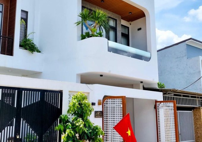 Nhà mới hiện đại sang trọng cực kỳ tâm huyết phường Tân Lợi - tp.BMT