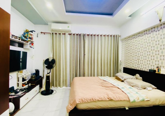 Hẻm xe tải F10 Tân Bình, 4x14M, Nhà mới 5 Tầng 6PN, giá quá tốt