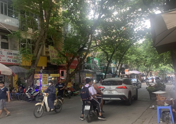 Nhà mặt phố Nghĩa Tân 60m2  - Hành lang 7 vô tư để xe