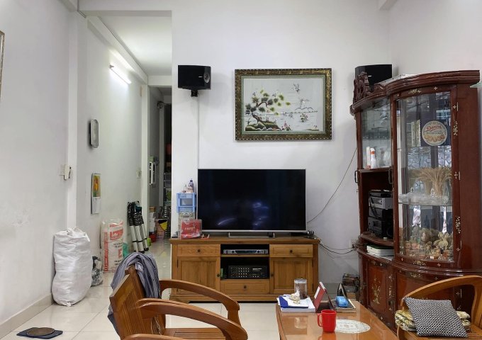 Bán nhà 3 tầng chỉ hơn 4 tỷ, 4x14, Hẻm ôtô, Tân Thới Hiệp, quận 12