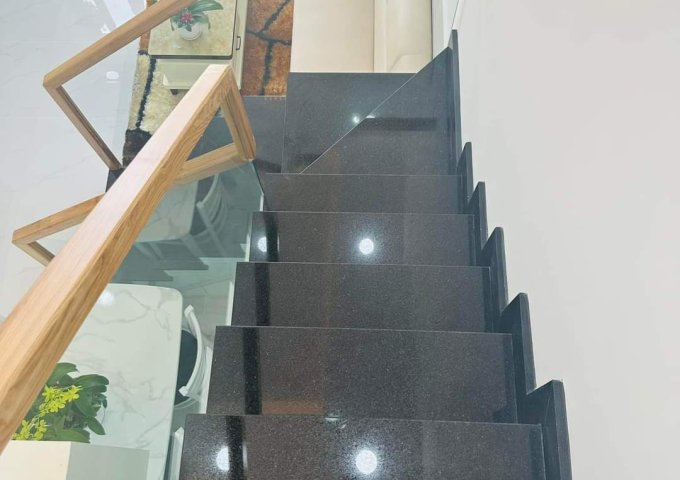 QUẬN TÂN BÌNH: NHÀ MỚI, DT 41M2 - CÓ PHÒNG DƯỚI TRỆT - SÂN TRƯỚC NHÀ 5M - AN NINH - CHỈ 4TỶ160  