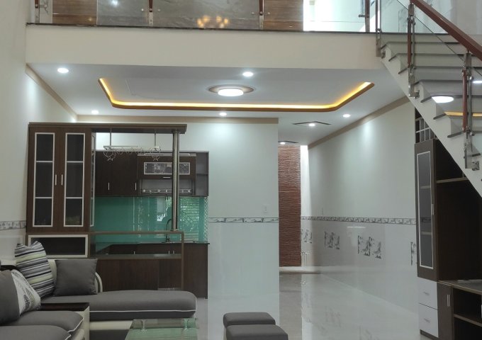 Nhà SHR Gác Lửng Sân Xe Hơi , 3PN 2WC h.Tây Bắc. Gần Chợ Kp4 Trảng Dài.