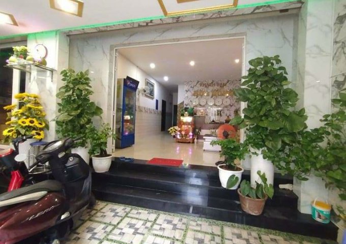 Khách  sạn mật tiền đường Bình Thành quận Bình Tân gần khu công nghiệp Vĩnh Lộc thu nhập 100 triệu/tháng.