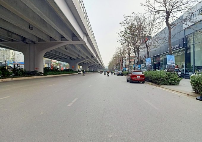 Nhượng lô đất 318m2 2 mặt ngõ thông oto gần đường Phạm Văn Đồng