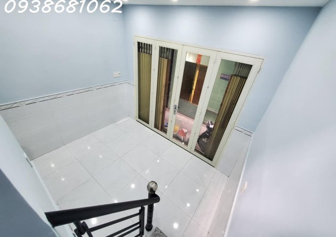 Hạ giá 1,5 tỷ có ngay nhà Tân Hưng, Quận 7, 1 trệt 2 lầu hoàn công đủ, công chứng sang tên ngay.