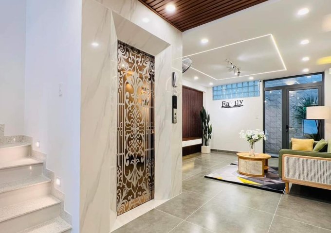 Nhà phố đẹp 4 lầu - có tháng máy, phường 9, Gò Vấp, full nội thất = 7.95 tỷ