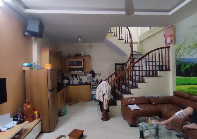 CHÍNH CHỦ  CẦN BÁN NHÀ QUẬN NAM TỪ LIÊM 30 m2 x 5 T 3,65 TỶ Ô TÔ KD