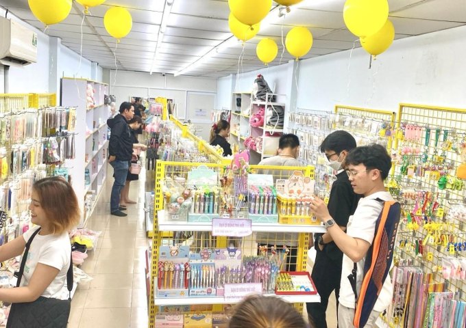 SANG NHƯỢNG TOÀN BỘ TIỆM PHỤ KIỆN - VĂN PHÒNG PHẨM - QUÀ TẶNG