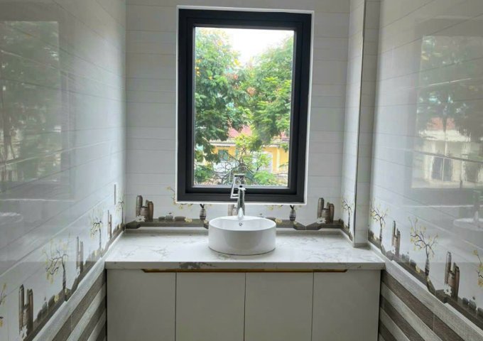 Bán nhà 4,5 Tầng Lán Bè Lê Chân diện tích 80M ôto tận nhà