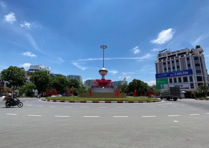 Vip bán nhanh 197m2 đất đấu giá khu 4,3ha vòng xuyến Văn Giang Ecopark kinh doanh đỉnh 0945851369