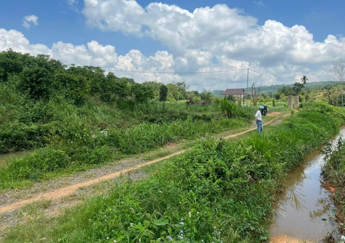 ĐẤT ĐẸP - GIÁ TỐT - Cần Bán Lô Đất Vị Trí Đắc Địa Tại Huyện Di Linh, Lâm Đồng