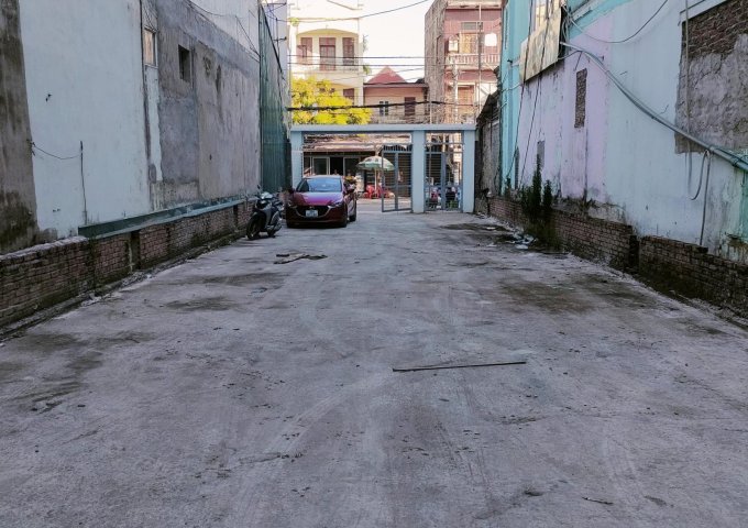 Bán 458m2 đất thương mại dịch vụ mặt đường 72 Dương Nội sẵn nhà 3 tầng